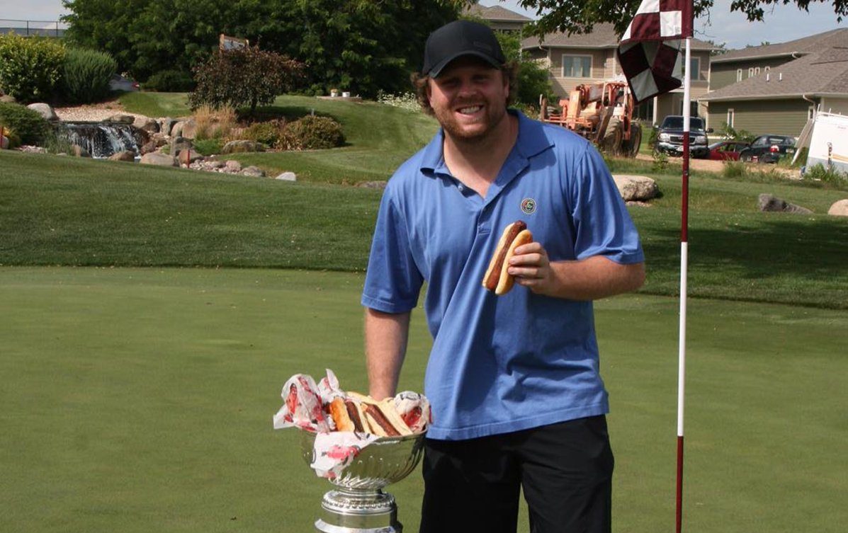 Phil Kessel, Stanley Cup Champion Hot Dogs (Photo- Pittsburgh Penguins via Twitter)