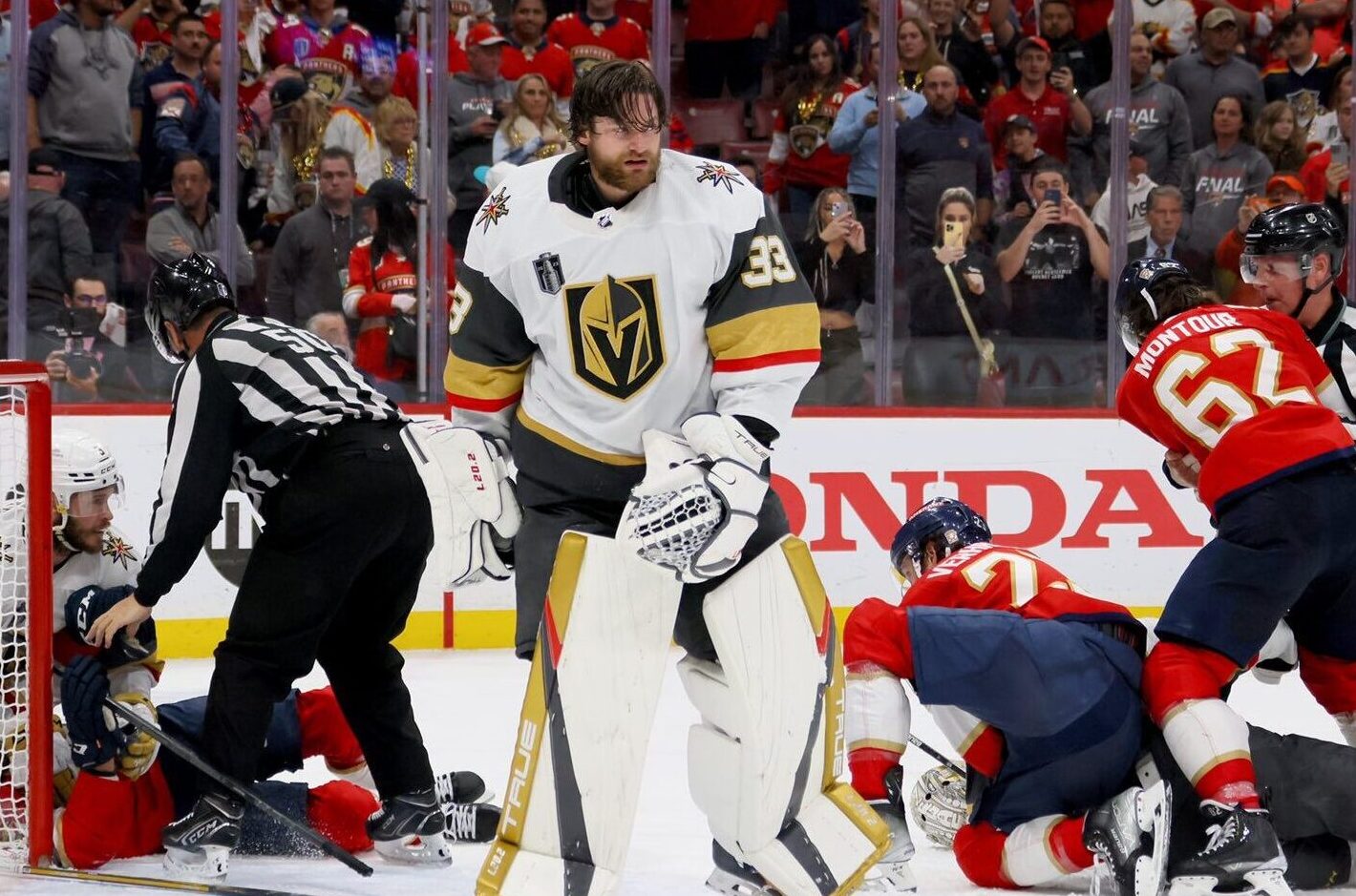 Vegas Golden Knights, Adin Hill, Game 4 punches