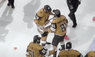 Vegas Golden Knights, Reilly Smith passes Stanley Cup to Jonathan Marchessault